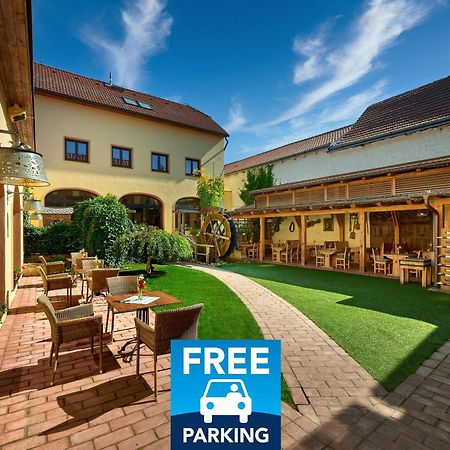 Hotel Selsky Dvur - Bohemian Village Courtyard Prague Ngoại thất bức ảnh