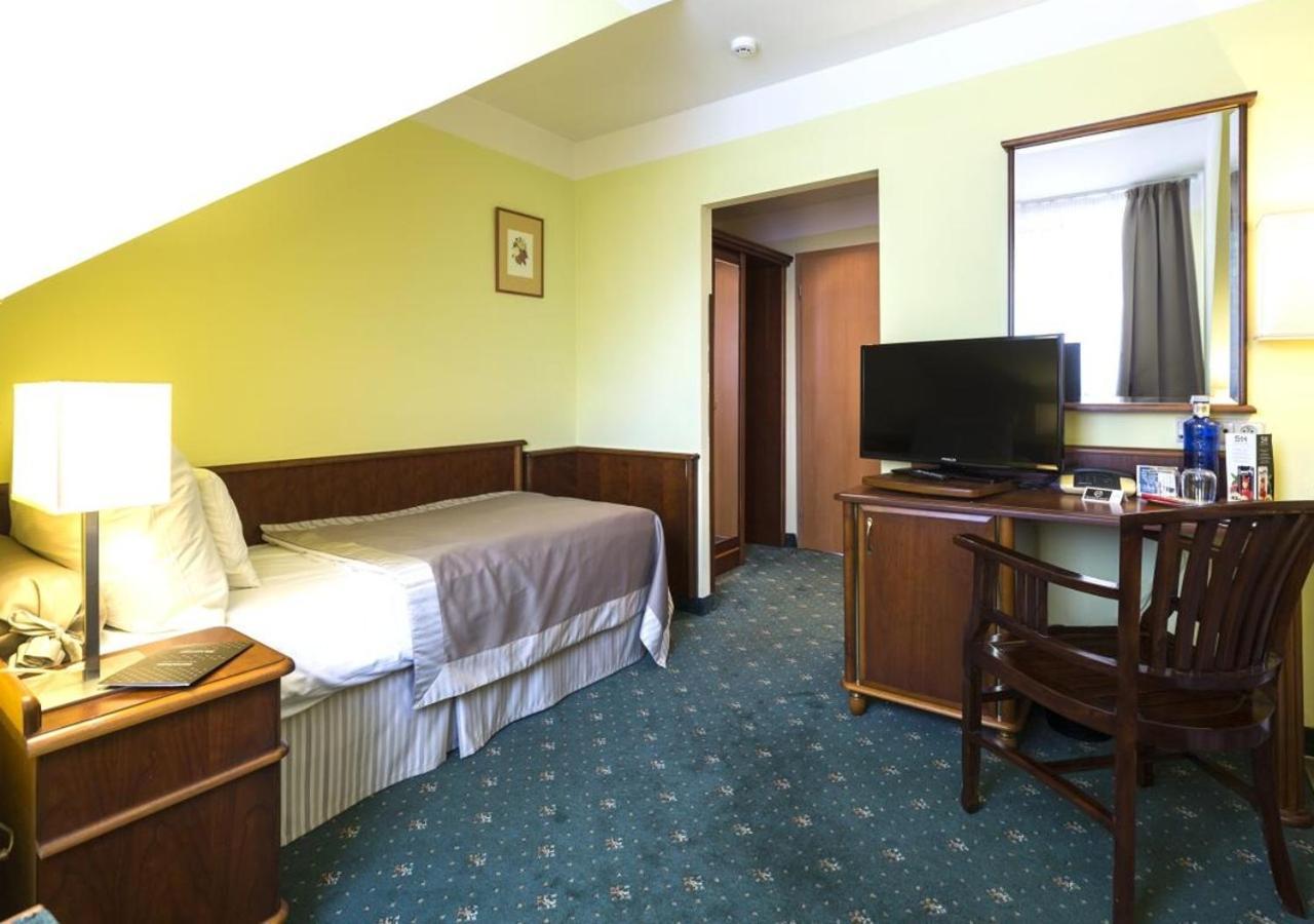 Hotel Selsky Dvur - Bohemian Village Courtyard Prague Ngoại thất bức ảnh